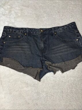 Black Wash Distressed Women’s Denim Shorts